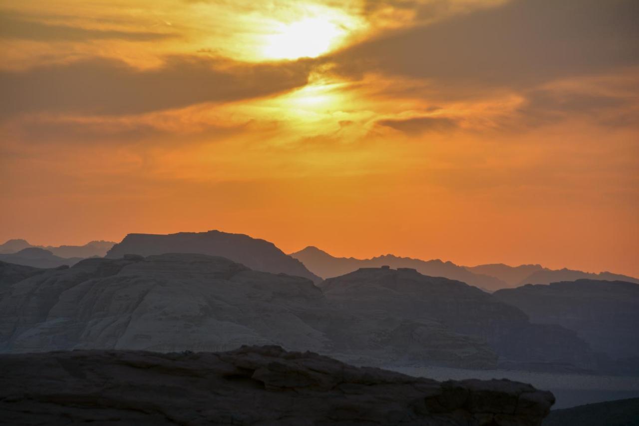 Art Camp Wadi Rum Buitenkant foto