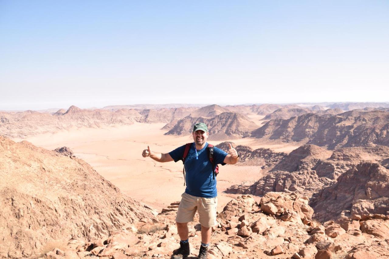 Art Camp Wadi Rum Buitenkant foto
