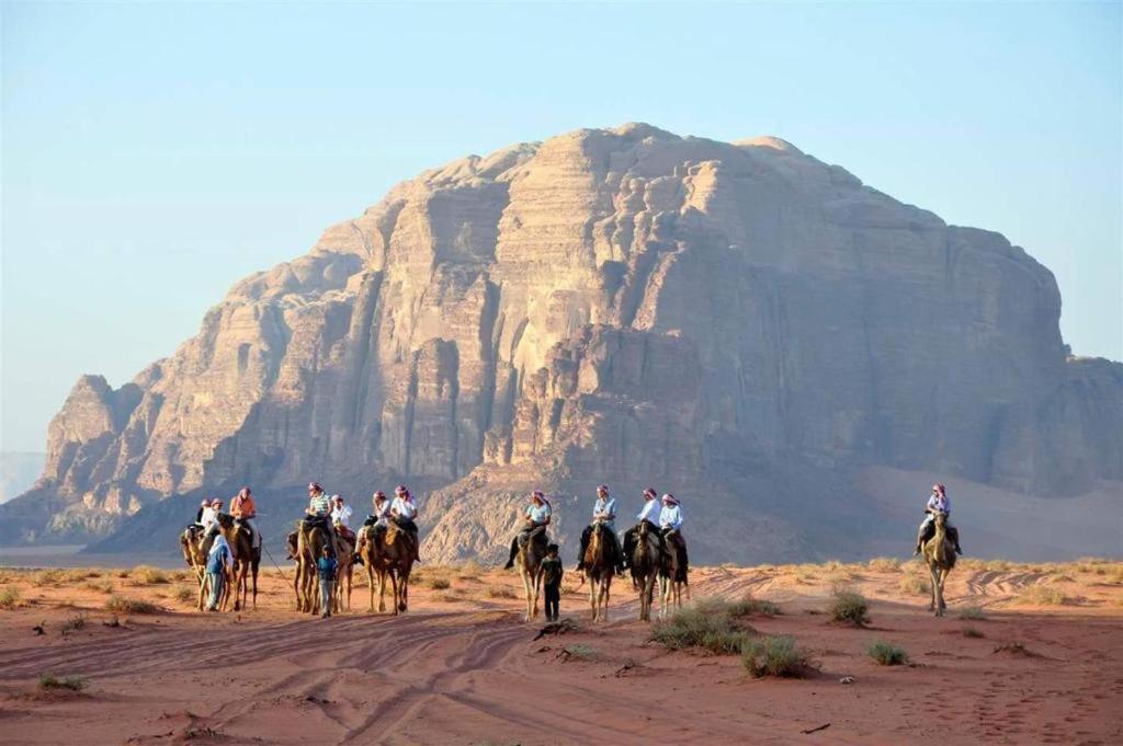 Art Camp Wadi Rum Buitenkant foto